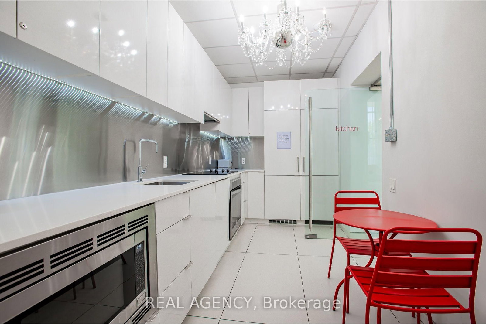 185 Roehampton Avenue • #2512 • Toronto, ON photo 34