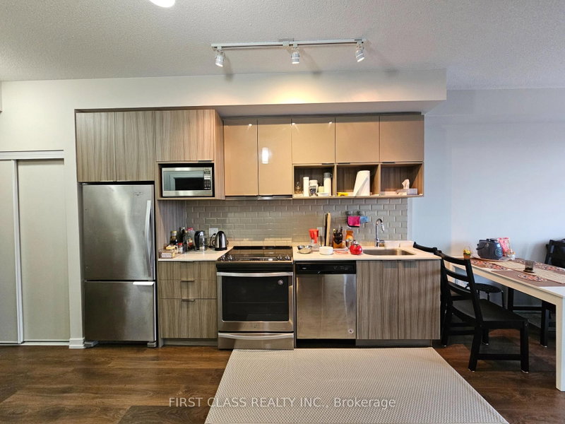 418 - 52 Forest Manor Road