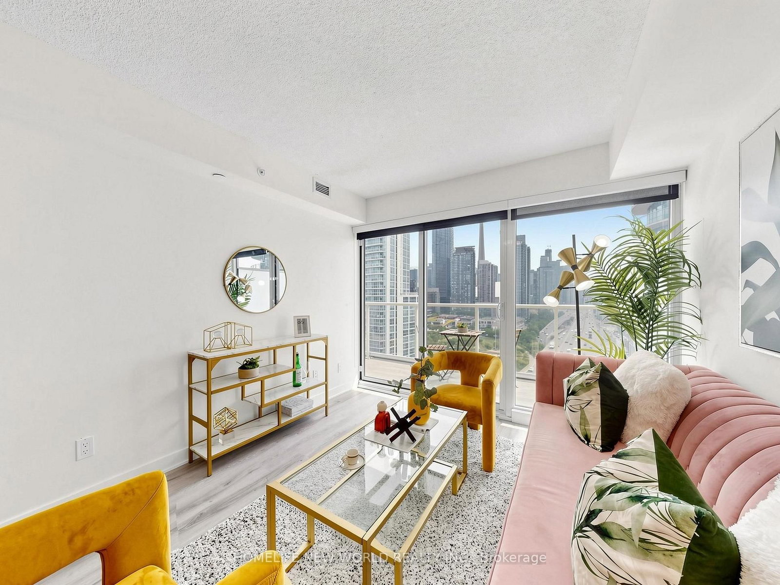 17 Bathurst Street • #2011 • Toronto, ON photo 11
