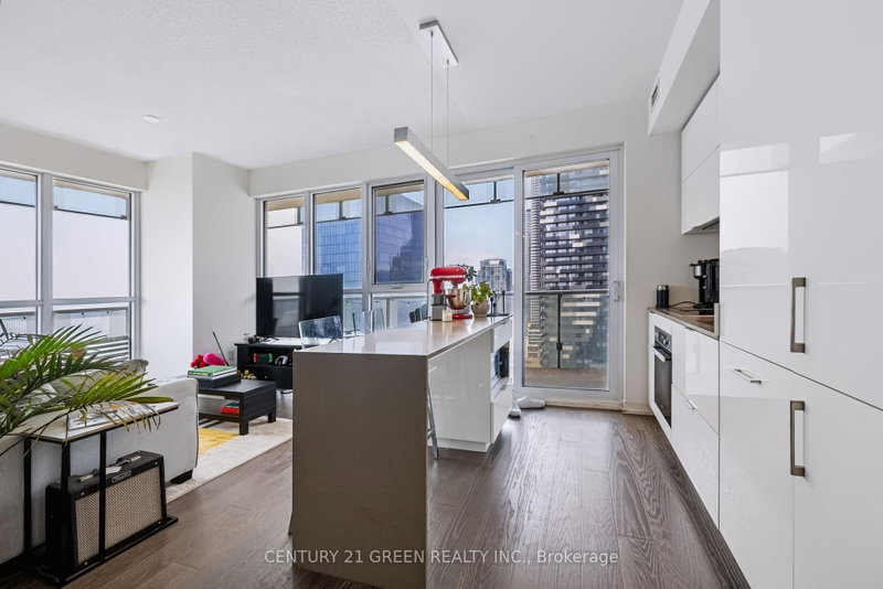 2105 - 15 Lower Jarvis Street