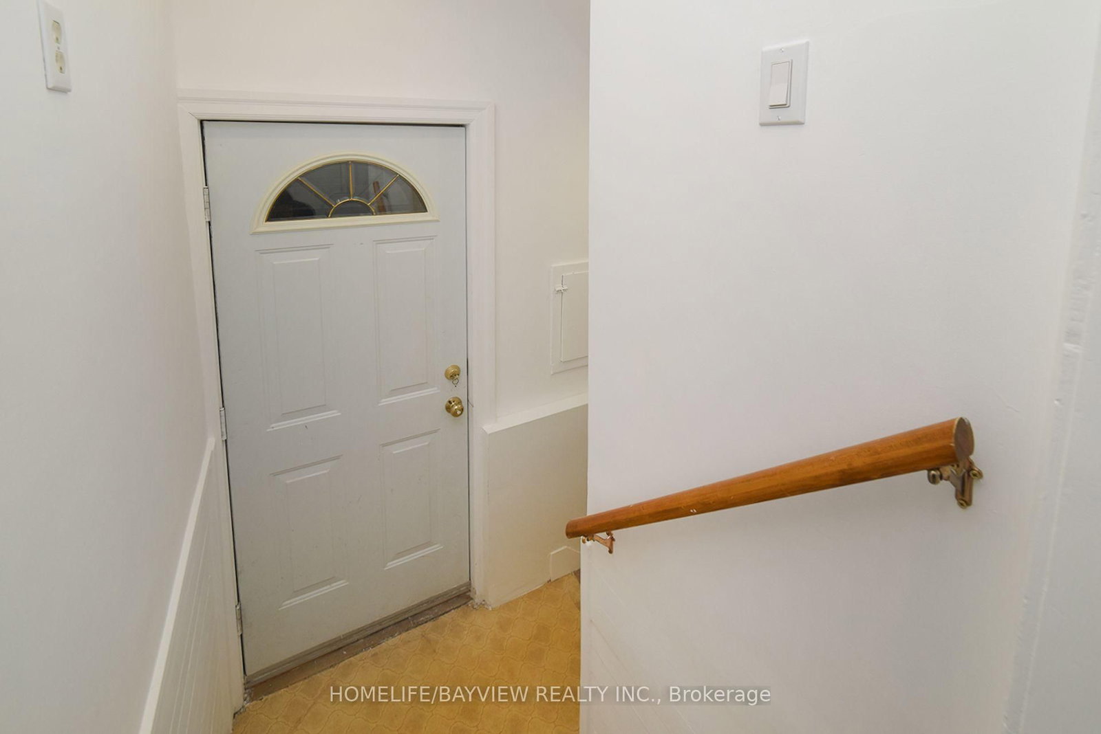 27 Cranbrooke Avenue • Toronto, ON photo 10