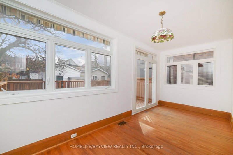 27 Cranbrooke Ave photo 5
