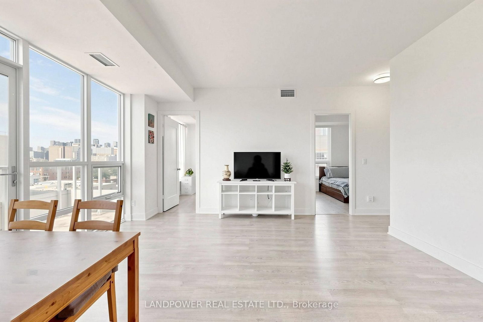 38 Cameron Street • #908 • Toronto, ON photo 14