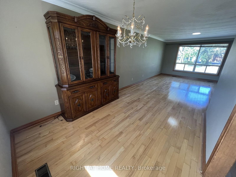 9 Dewlane Dr photo 5