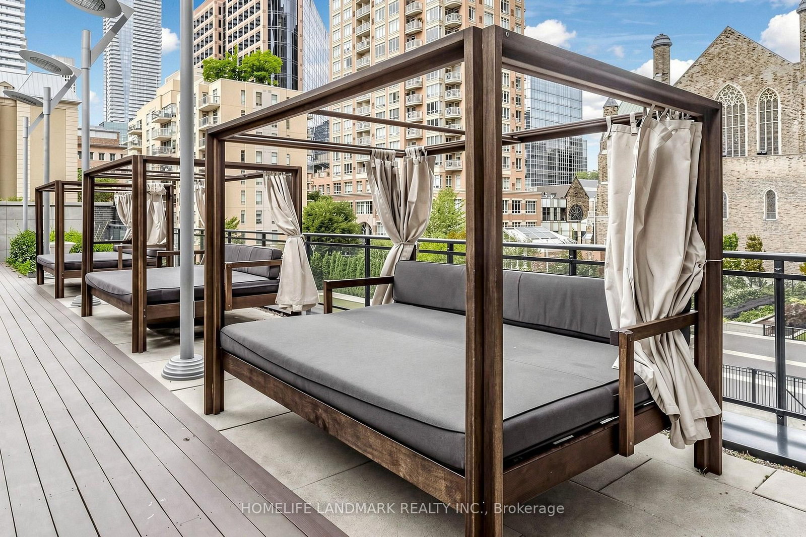 110 E Charles Street • #Th03 • Toronto, ON photo 43