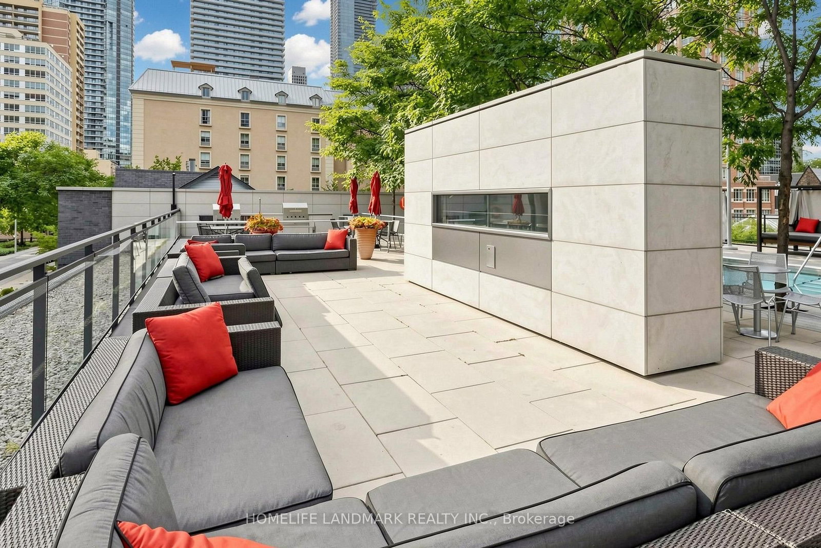 110 E Charles Street • #Th03 • Toronto, ON photo 44
