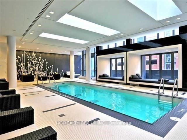 2301-770 Bay Street, Toronto, ON, photo 4