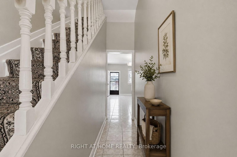 7 Andrews Avenue