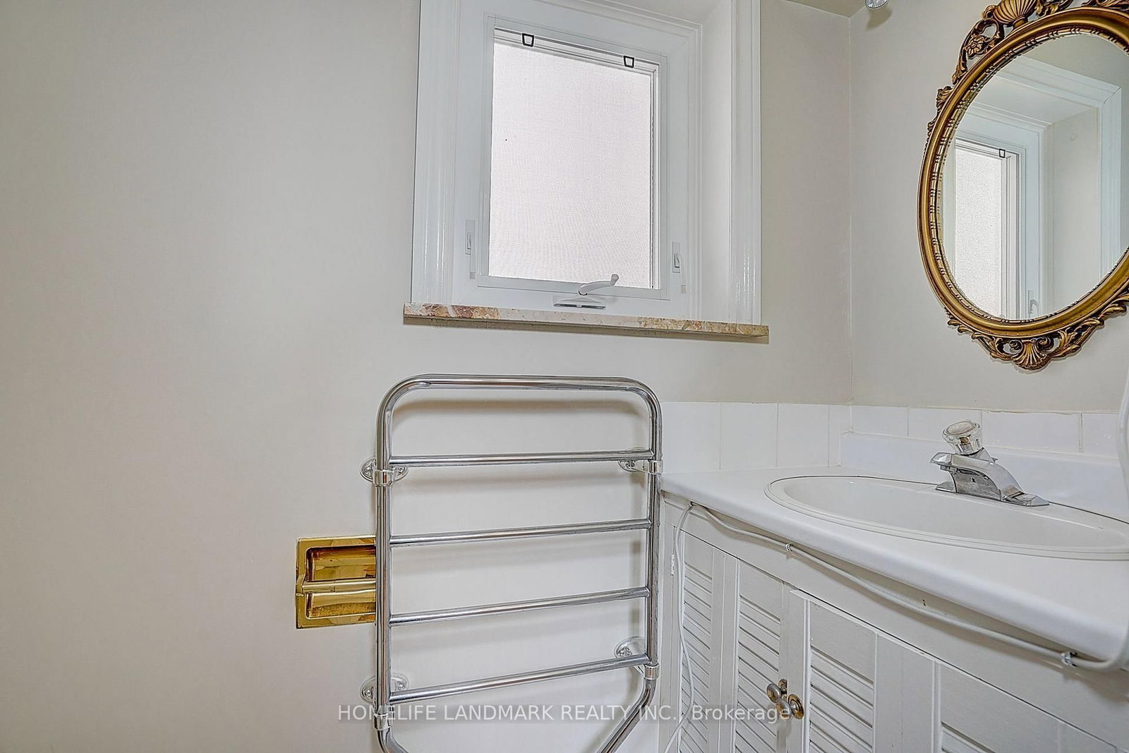 108 Empress Avenue • Toronto, ON photo 17