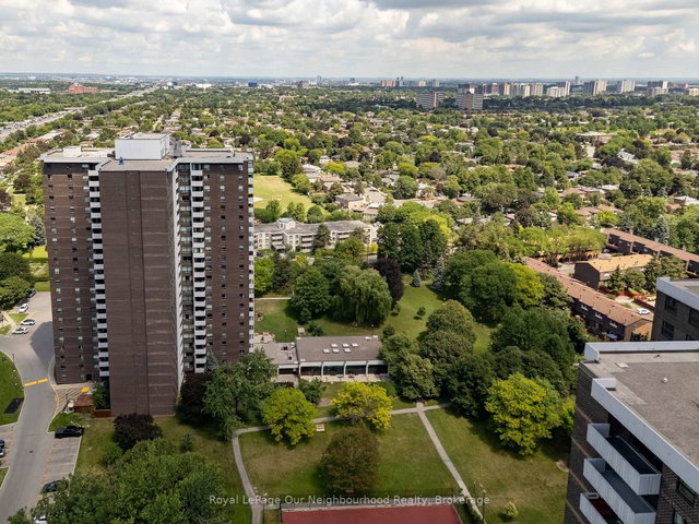 2203 - 1900 Sheppard Avenue E