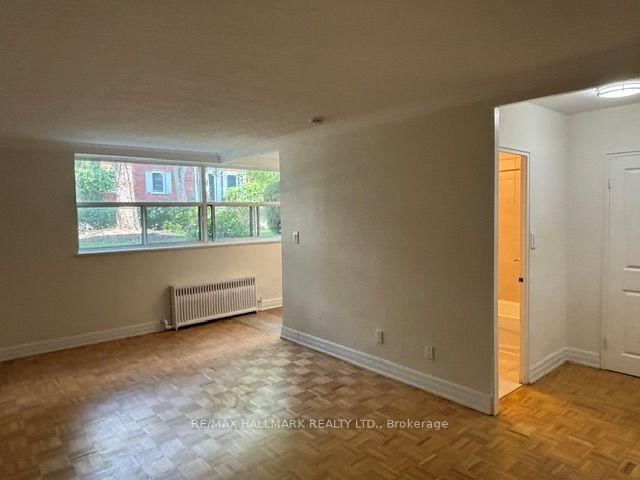 105-134 Lawton Boulevard, Toronto, ON, photo 2