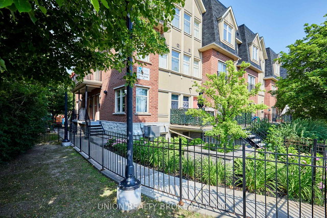 256 - 1496 Victoria Park Avenue