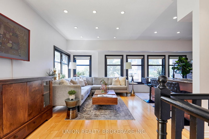 256 - 1496 Victoria Park Avenue