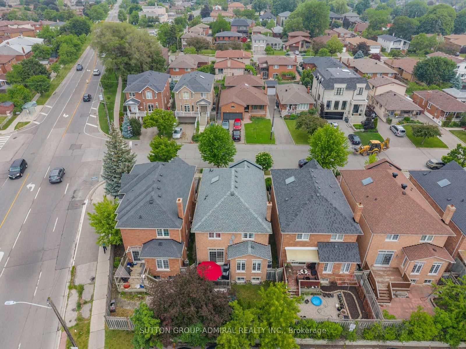 255 Cocksfield Avenue • Toronto, ON photo 37