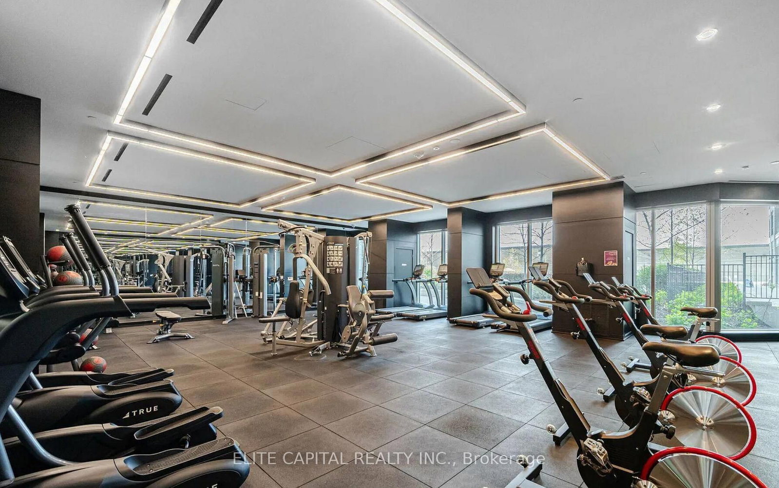 31 Tippett Road • #1010 • Toronto, ON photo 11