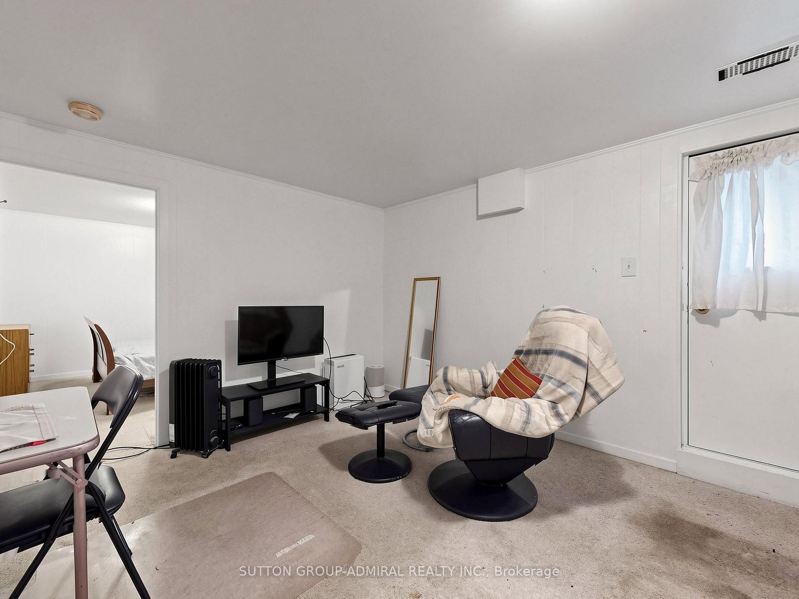 126 Chelmsford Avenue • Toronto, ON photo 18