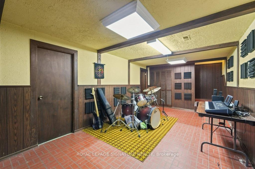 8 Underhill Drive • Toronto, ON photo 39