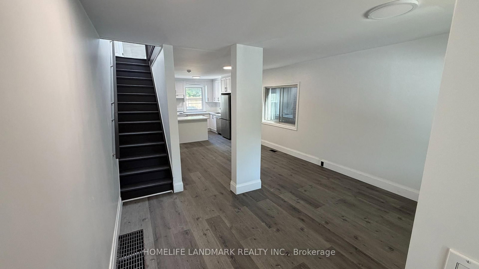 670 Mount Pleasant Road, Toronto, ON, photo 2