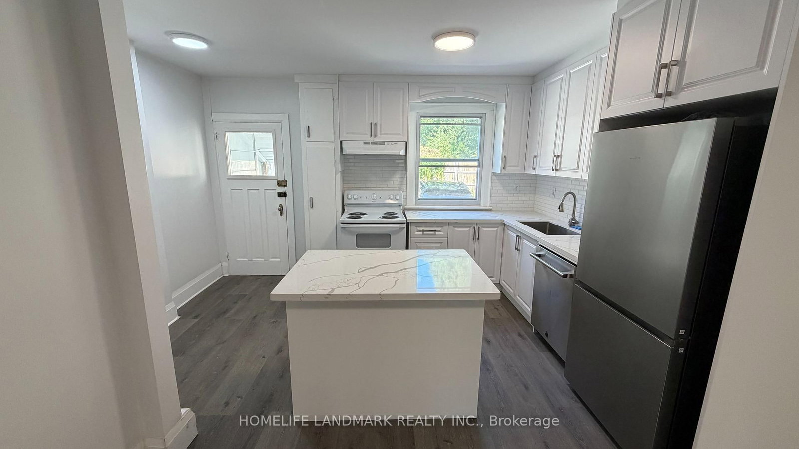 670 Mount Pleasant Road, Toronto, ON, photo 4