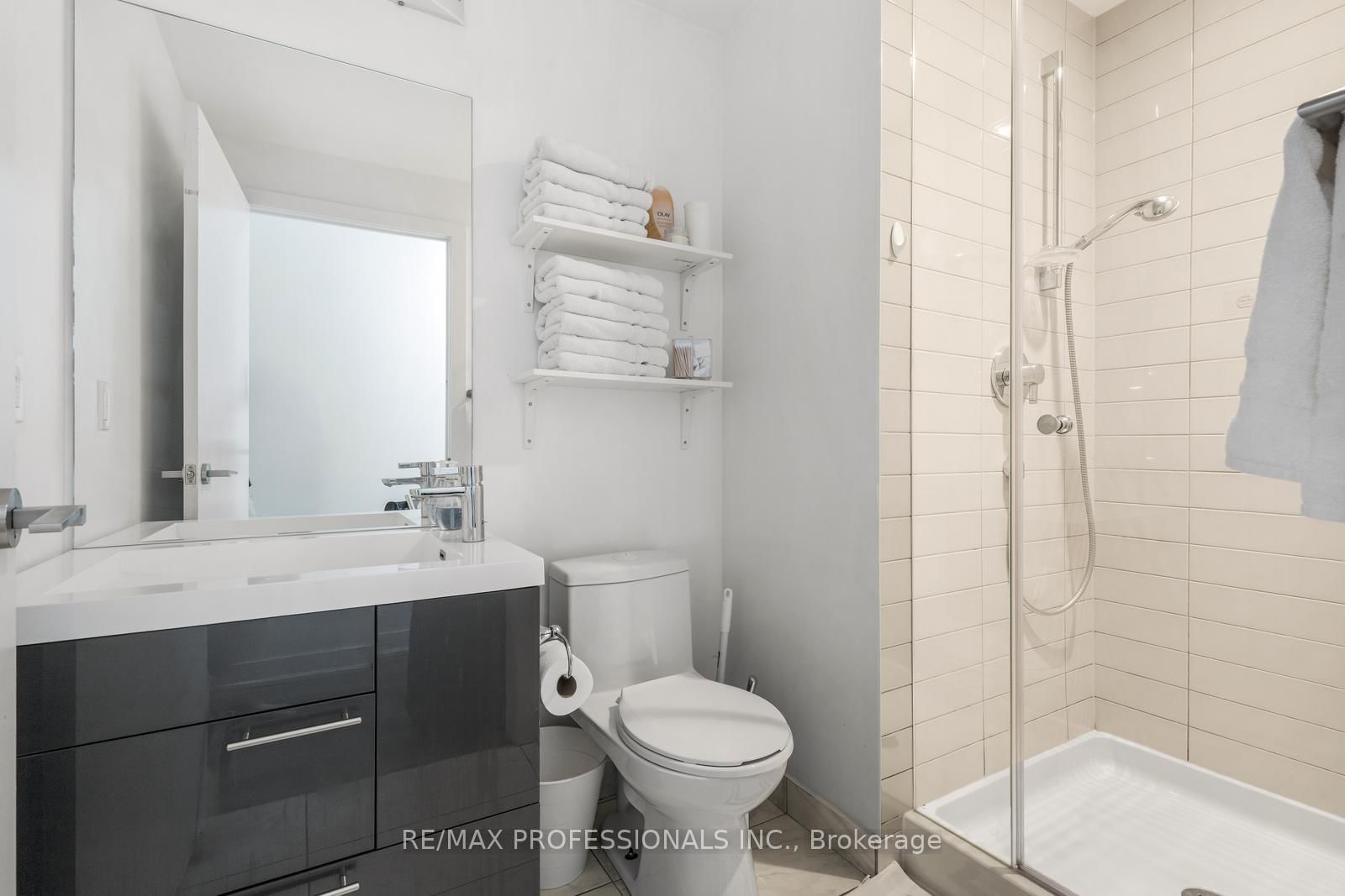 30 Nelson Street • #325 • Toronto, ON photo 30