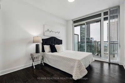 825 Church Street • #3102 • Toronto, ON