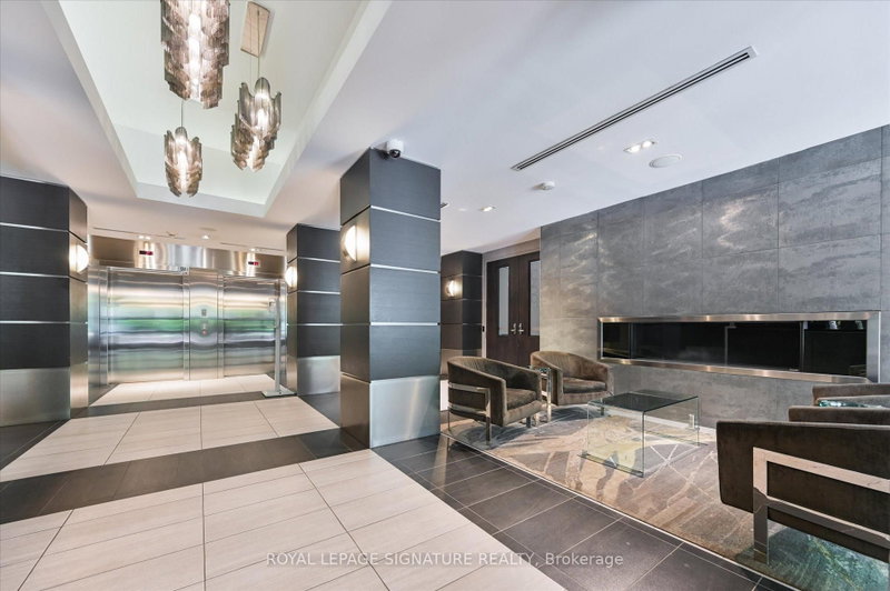 420 - 399 Adelaide Street W