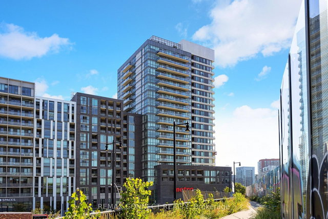 1127 - 20 Minowan Miikan Lane