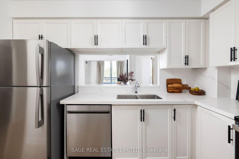 205 - 1700 Eglinton Avenue E