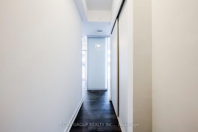 701 - 42 Charles Street E