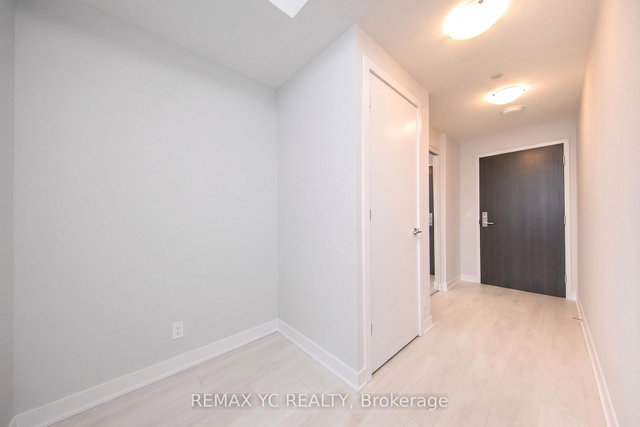 #1201 - 2221 Yonge Street