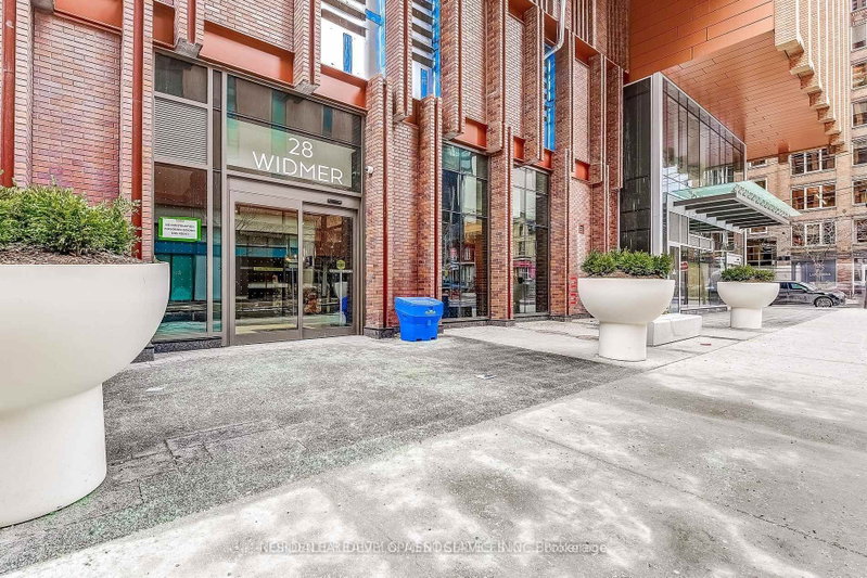 home for lease on 3628-28 Widmer Street