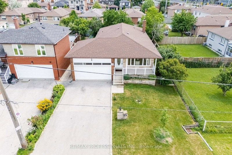 171 Regina Avenue
