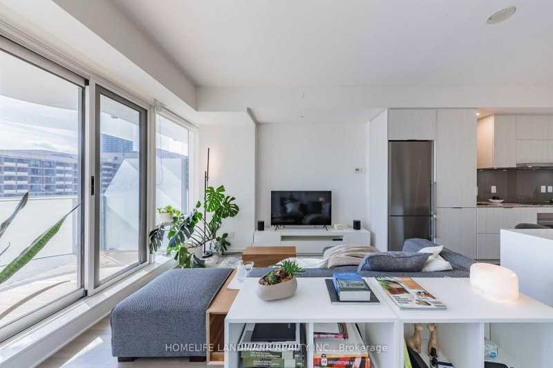 home for lease on 1105-1 Bloor Street E