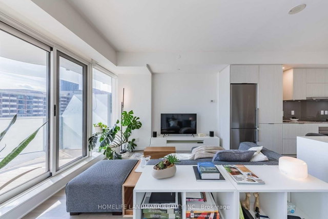 1105 - 1 Bloor Street E