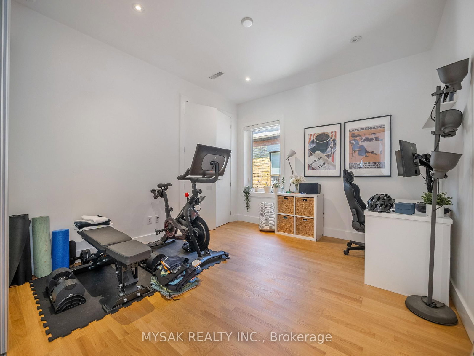 427 Crawford Street • Toronto, ON photo 12
