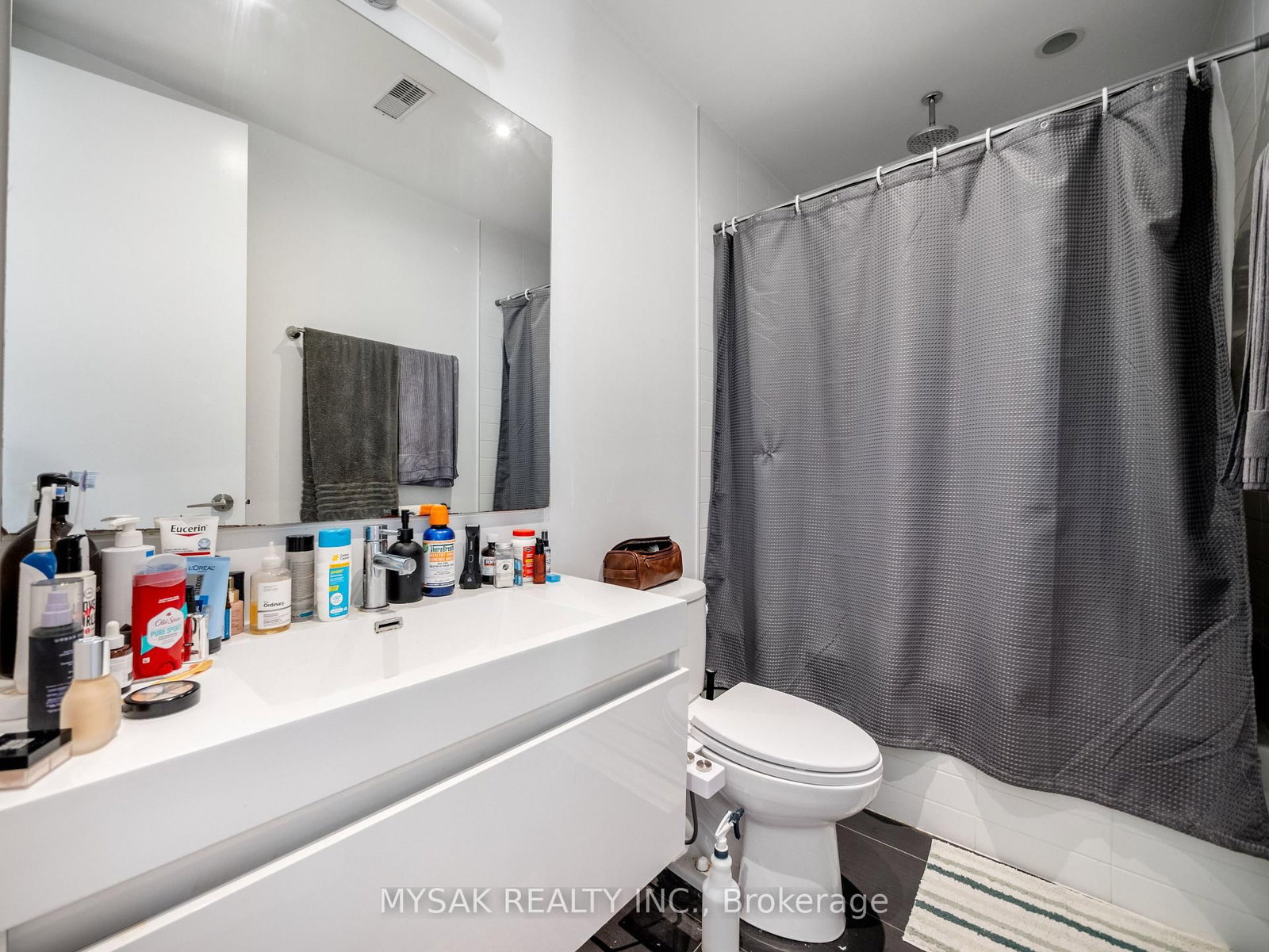 427 Crawford Street • Toronto, ON photo 32
