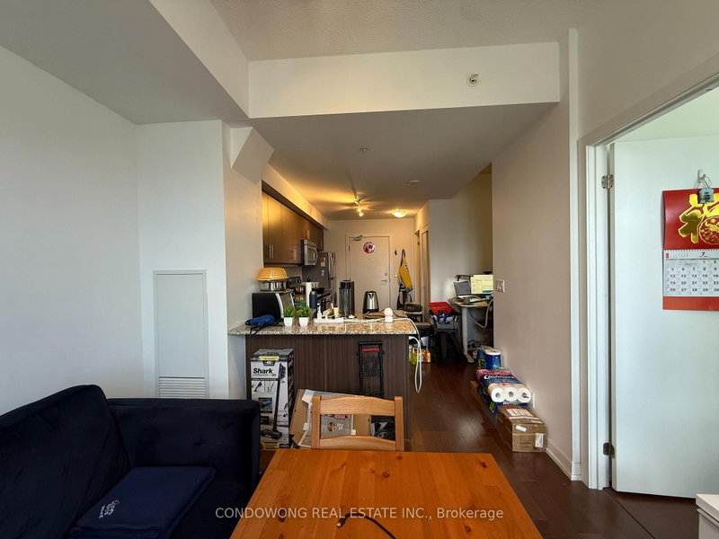 1012 - 10 Willison Square