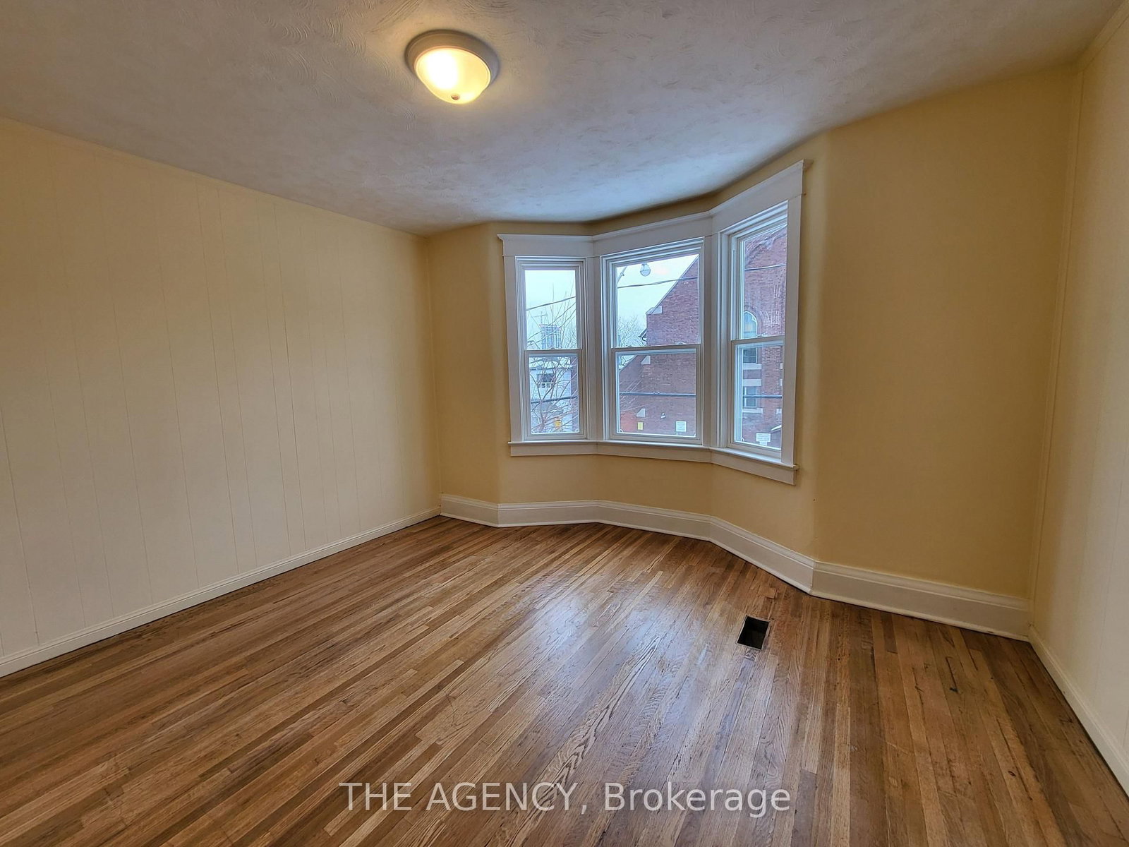 #upper-613 Delaware Avenue, Toronto, ON, photo 5