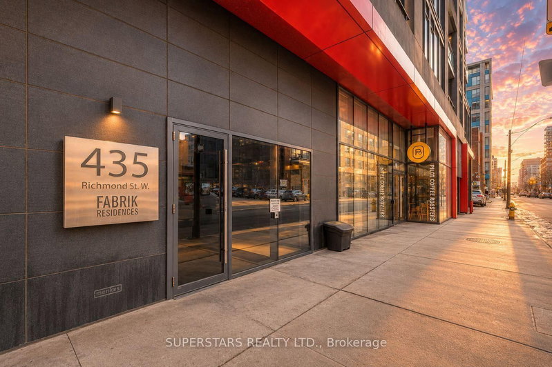 311 - 435 Richmond Street W