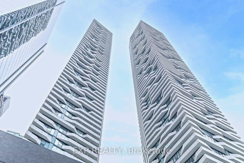 home for lease on 2302-88 Harbour Street