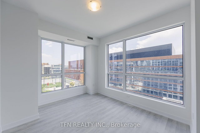 1313 - 15 Richardson Street
