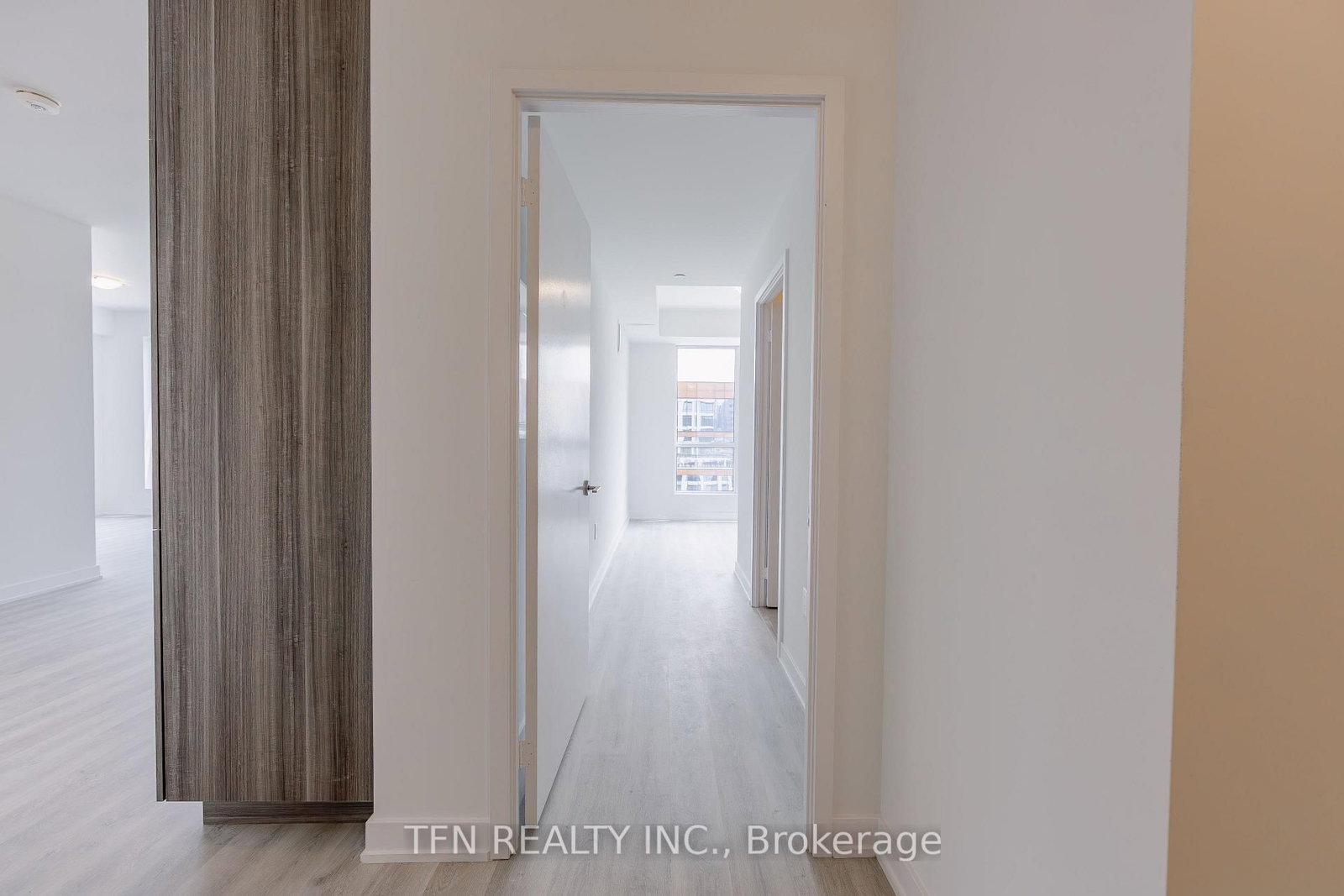 15 Richardson Street • #1313 • Toronto, ON photo 9