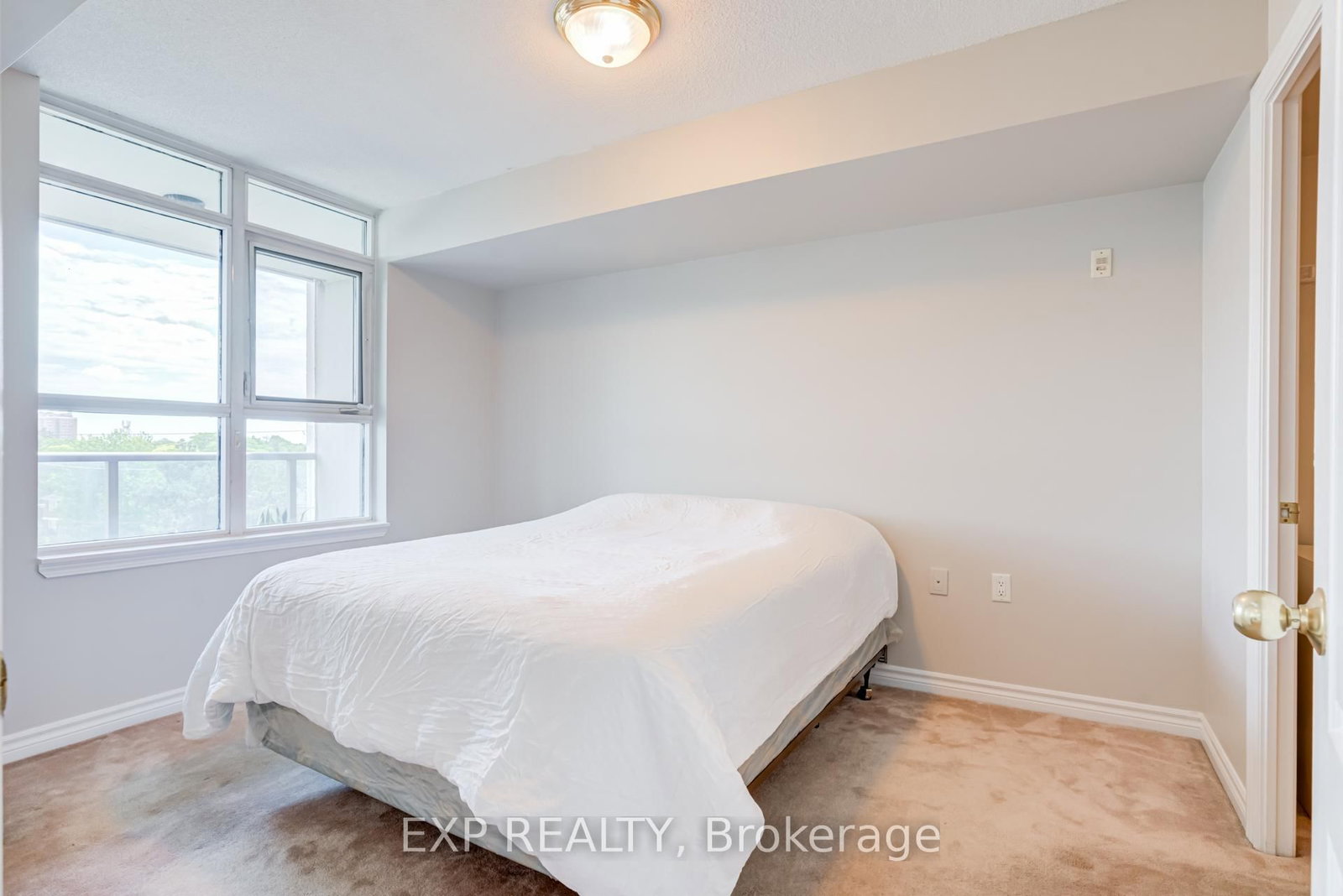 3840 Bathurst Street • #506 • Toronto, ON photo 8