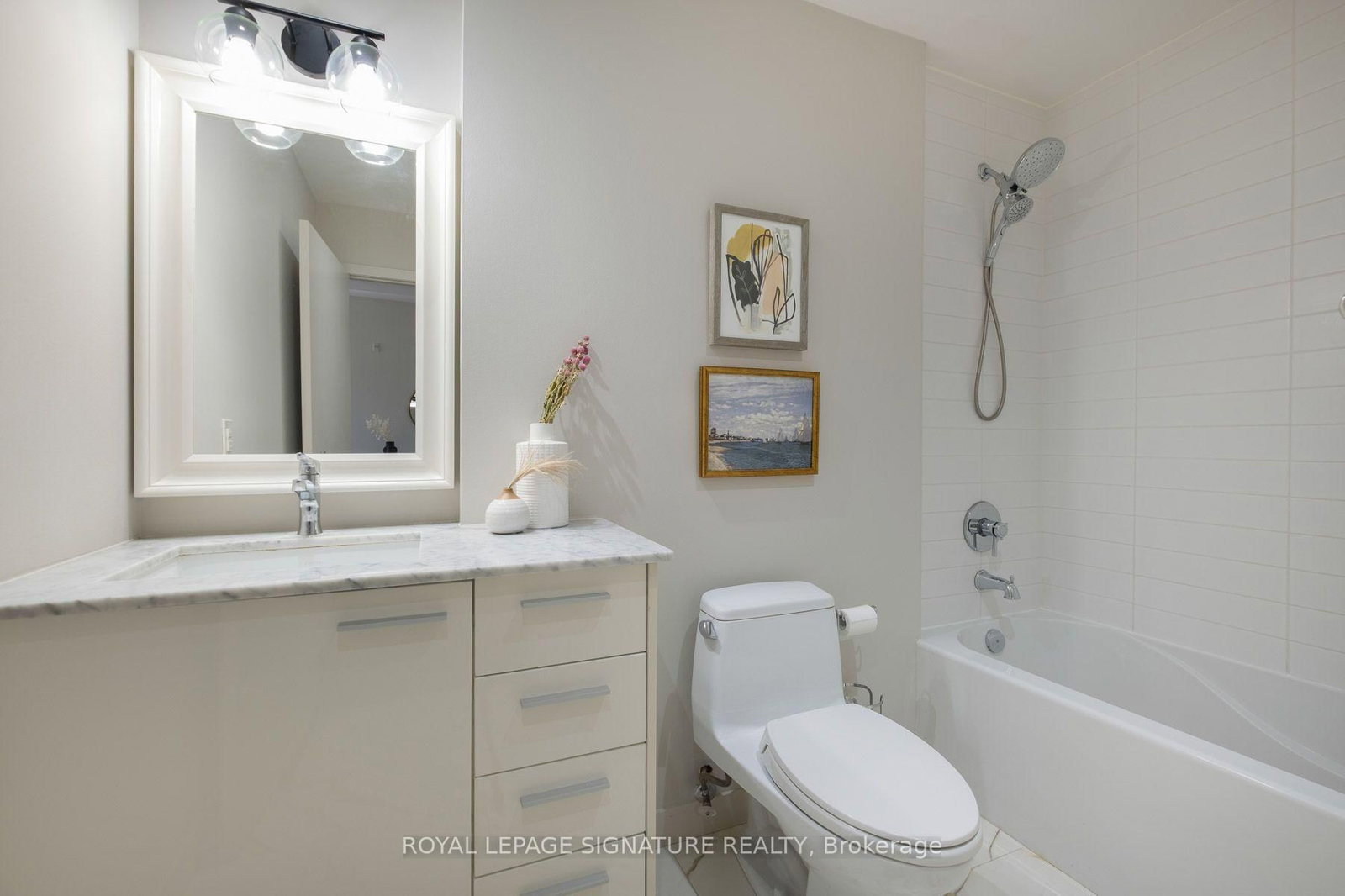 52 Sumach Street • #402 • Toronto, ON photo 21