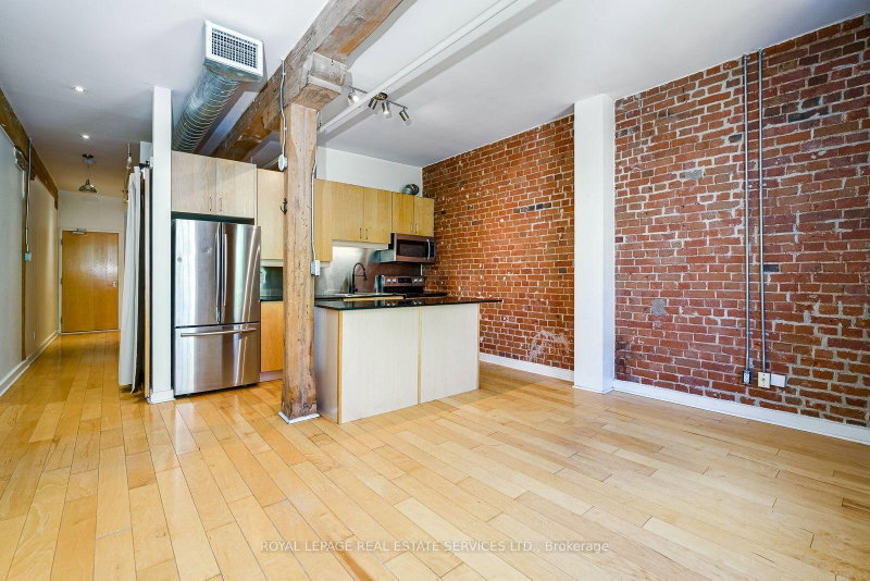 210 - 81A Front Street E