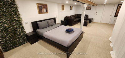 298 Seaton Street • Toronto, ON