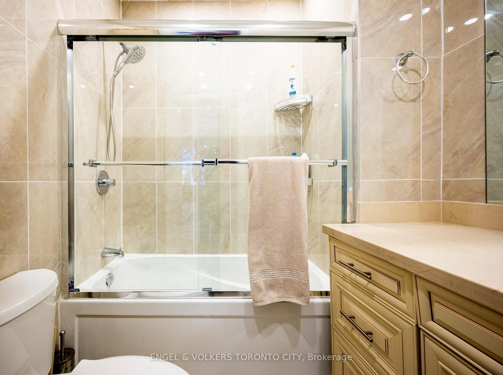 298 Seaton Street • Toronto, ON photo 19