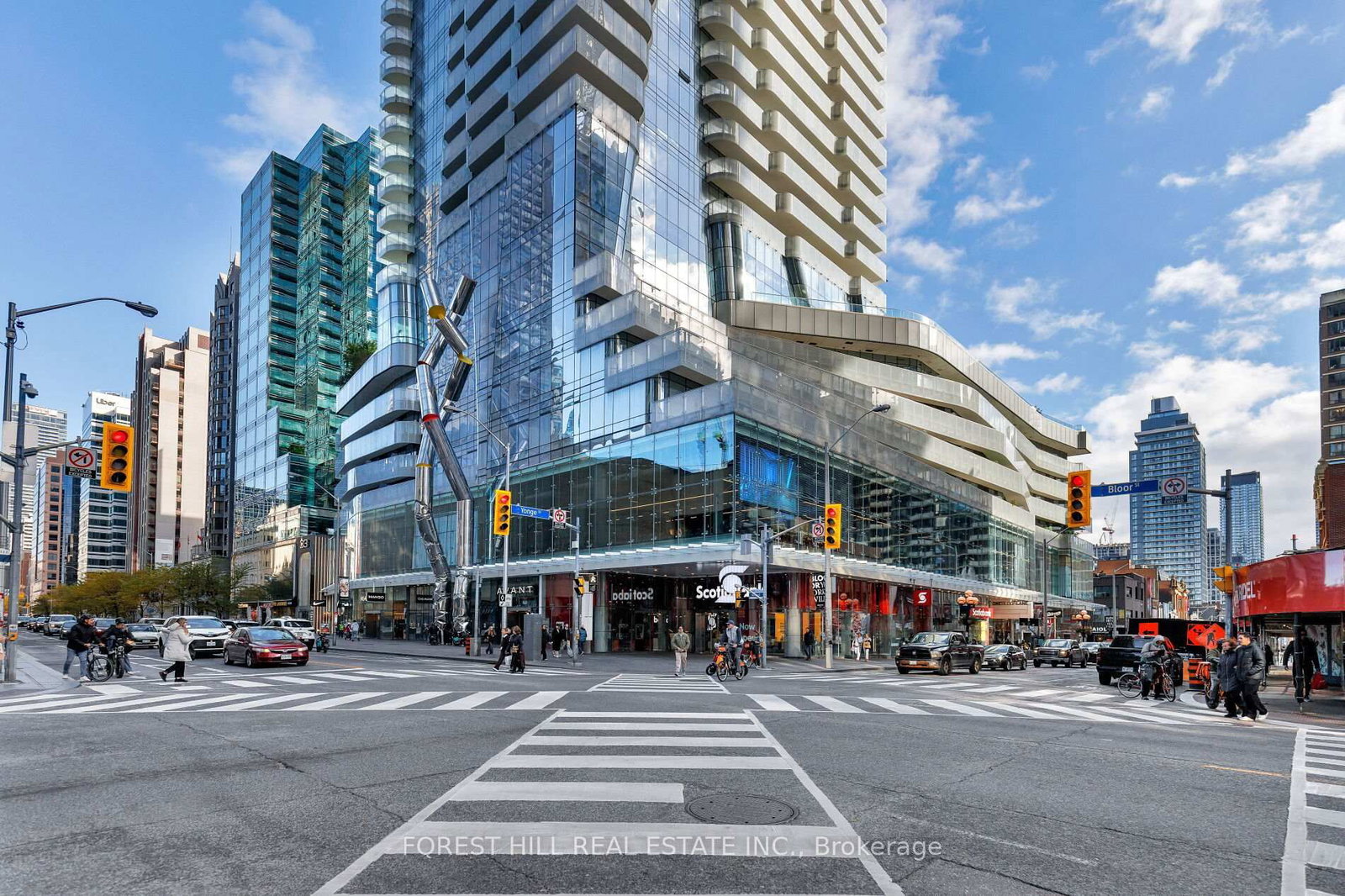 1 E Bloor Street • #6805 • Toronto, ON photo 2