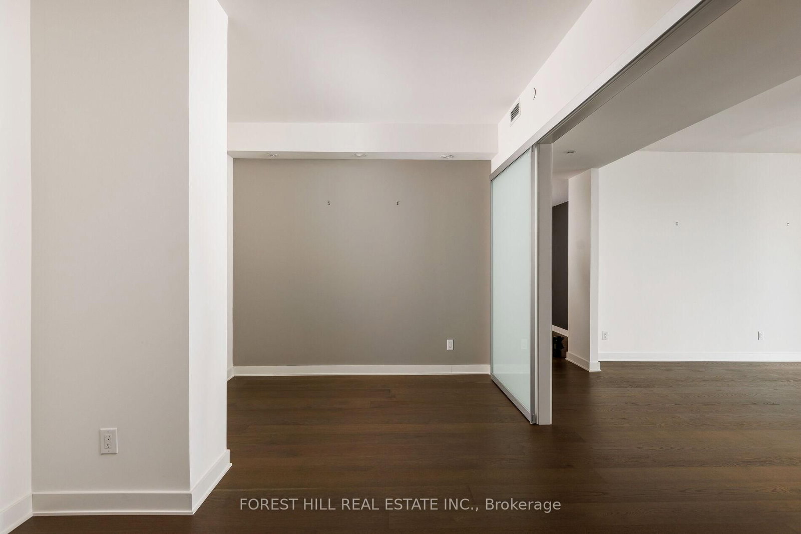 1 E Bloor Street • #6805 • Toronto, ON photo 27