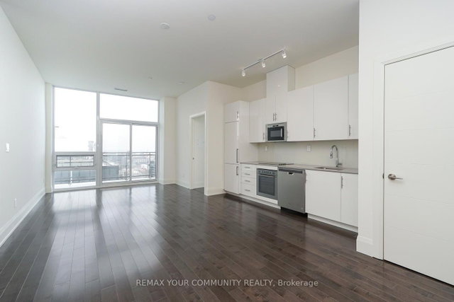 Ph207 - 460 Adelaide Street E